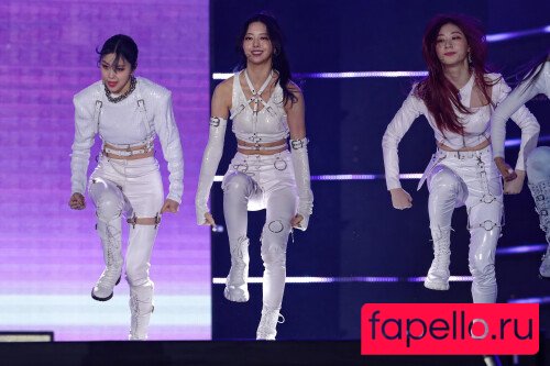 Aom Yumi Onlyfans Photo Gallery 