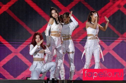 Aom Yumi Onlyfans Photo Gallery 