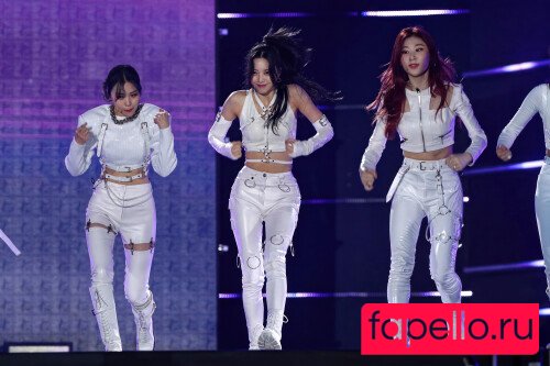 Aom Yumi Onlyfans Photo Gallery 