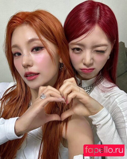 Aom Yumi Onlyfans Photo Gallery 