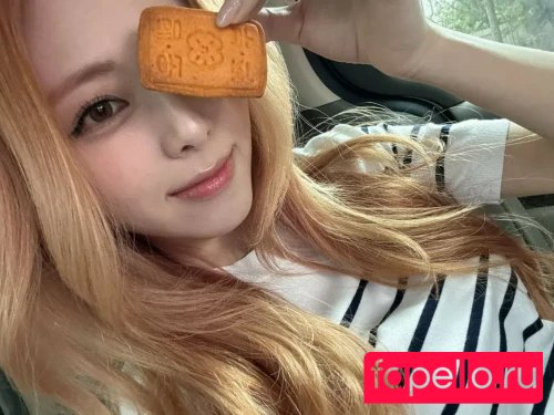 Aom Yumi Onlyfans Photo Gallery 