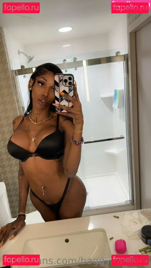 Baggyaltiffxxx Onlyfans Photo Gallery 