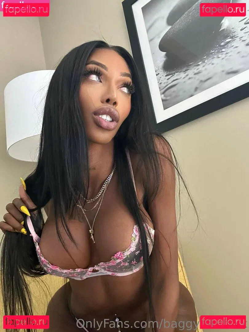 Baggyaltiffxxx Onlyfans Photo Gallery 