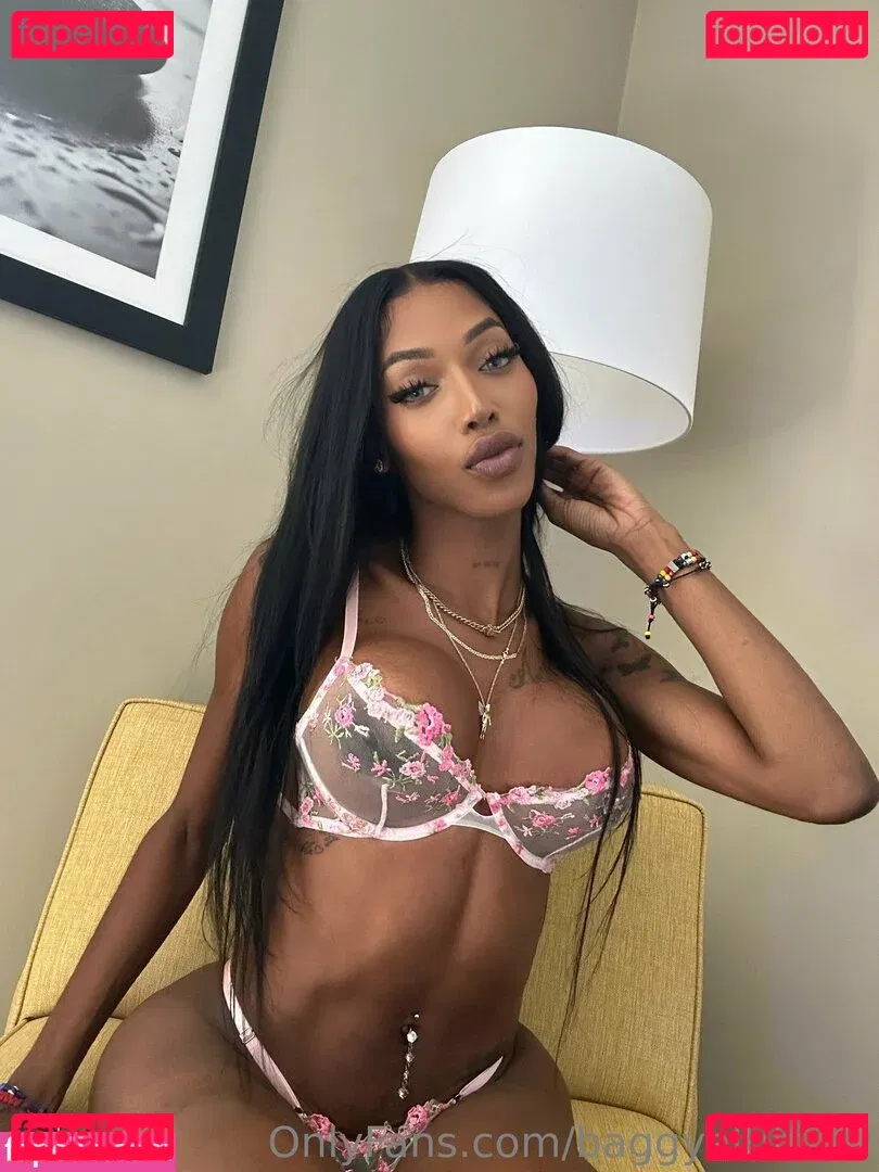 Baggyaltiffxxx Onlyfans Photo Gallery 