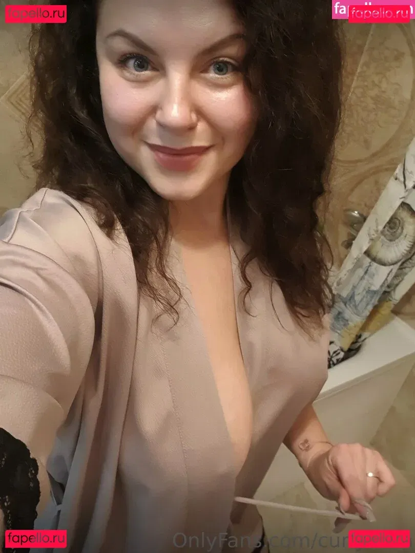 Sofia Curly Onlyfans Photo Gallery 