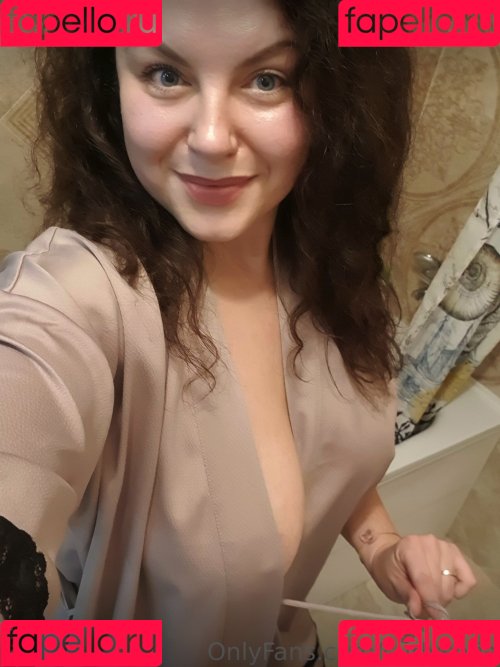 Sofia Curly Onlyfans Photo Gallery 