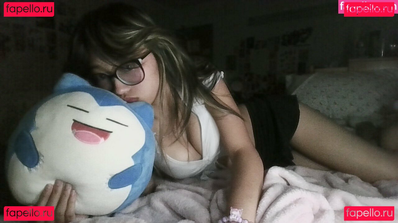 Yuuphobic Nude Onlyfans Photo 27