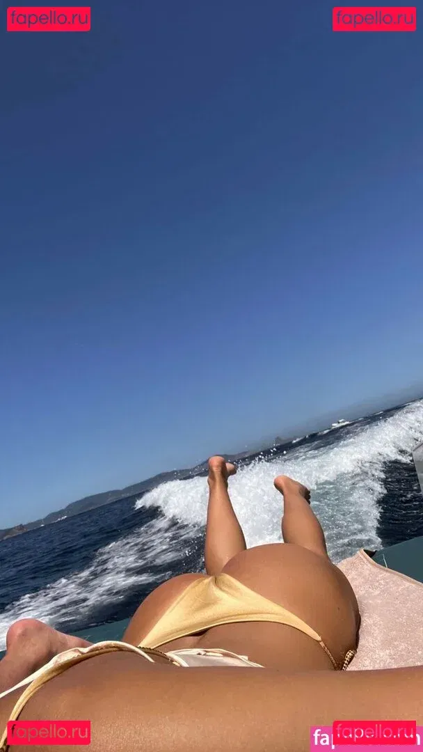 Viky Varga Onlyfans Photo Gallery 