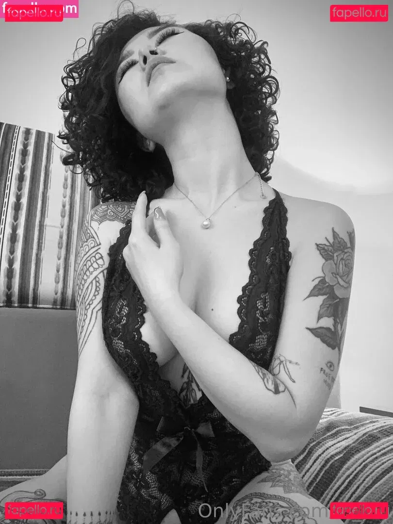 Lu_Blu Onlyfans Photo Gallery 