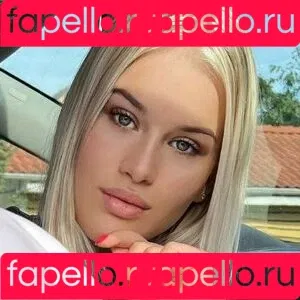 Yourmissel Onlyfans Photo Gallery 