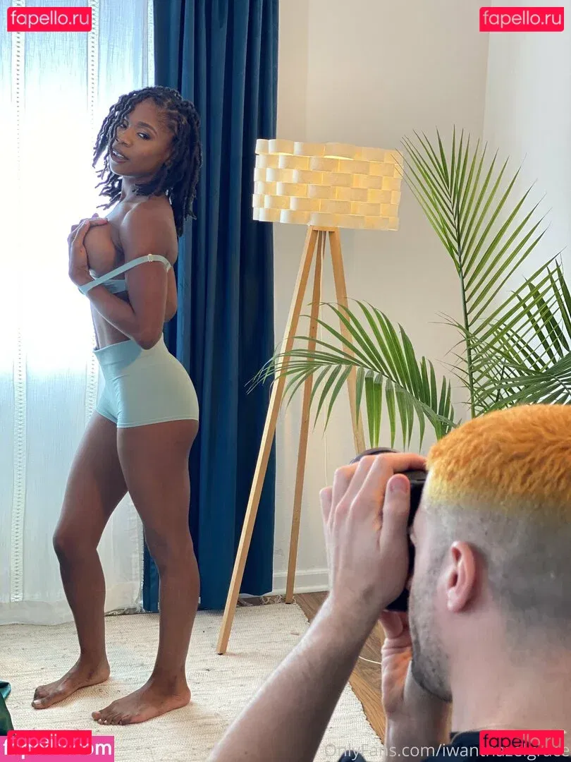 iwanthazelgrace Onlyfans Photo Gallery 