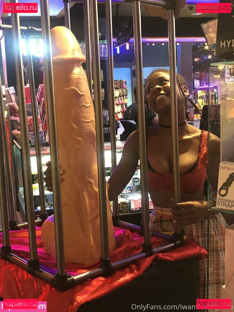 iwanthazelgrace Onlyfans Photo Gallery 