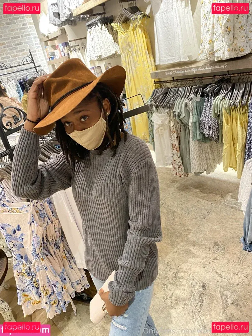 iwanthazelgrace Onlyfans Photo Gallery 