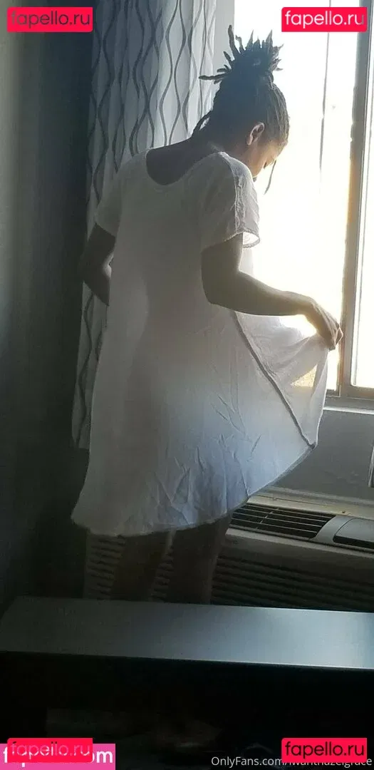 iwanthazelgrace Onlyfans Photo Gallery 