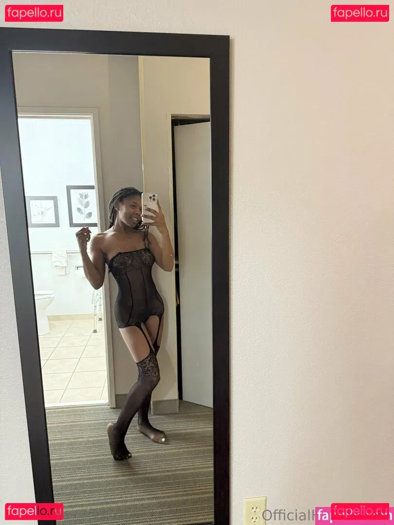 iwanthazelgrace Onlyfans Photo Gallery 