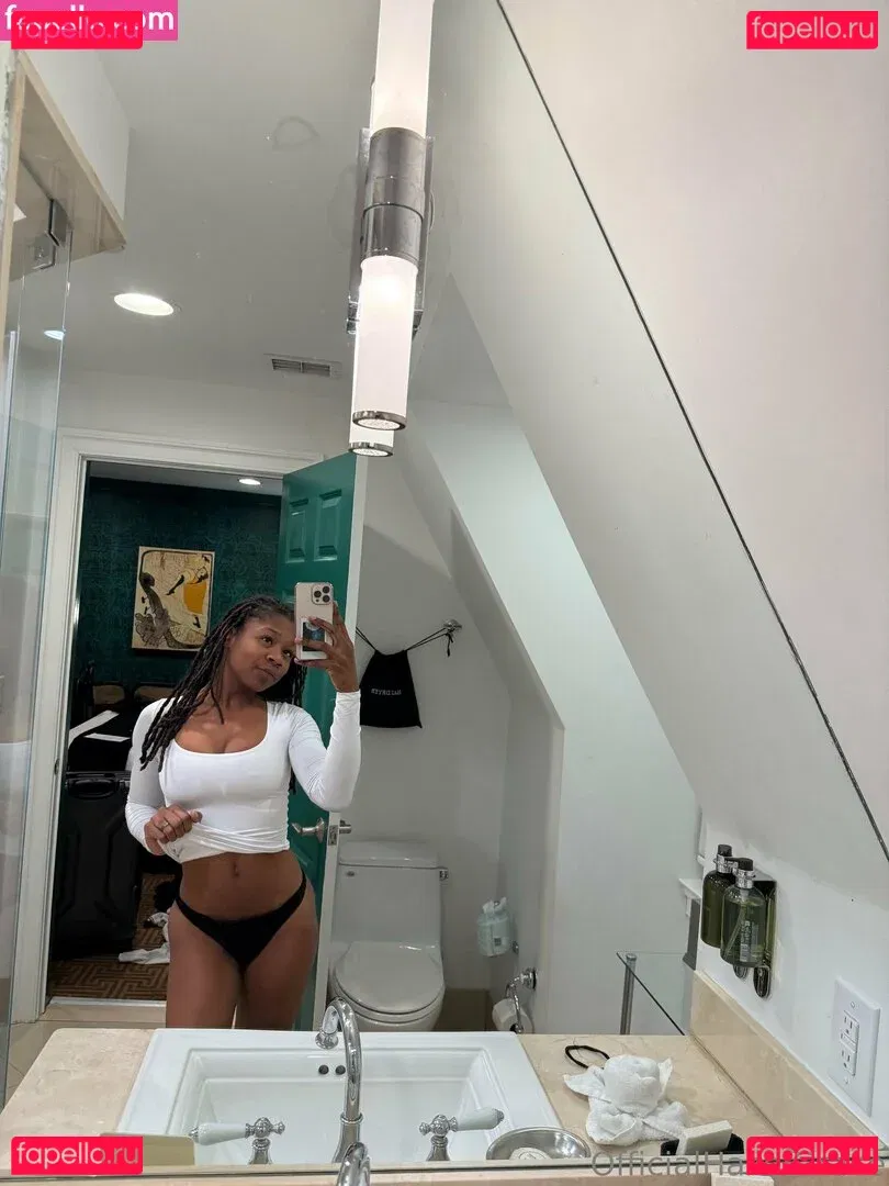 iwanthazelgrace Onlyfans Photo Gallery 