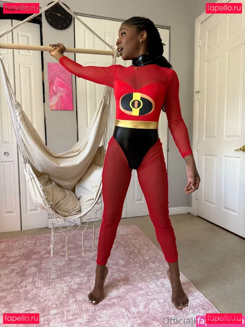 iwanthazelgrace Onlyfans Photo Gallery 