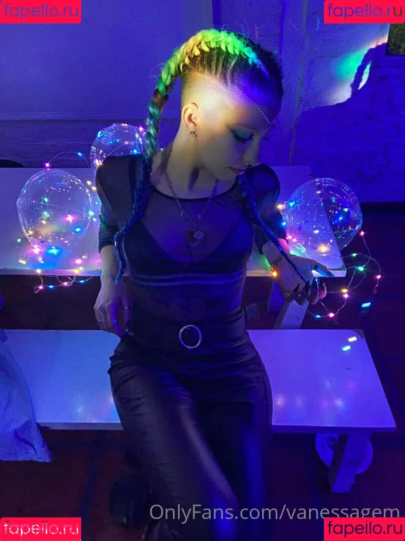 vanessagem Onlyfans Photo Gallery 