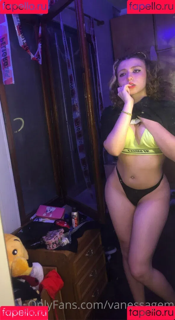 vanessagem Onlyfans Photo Gallery 