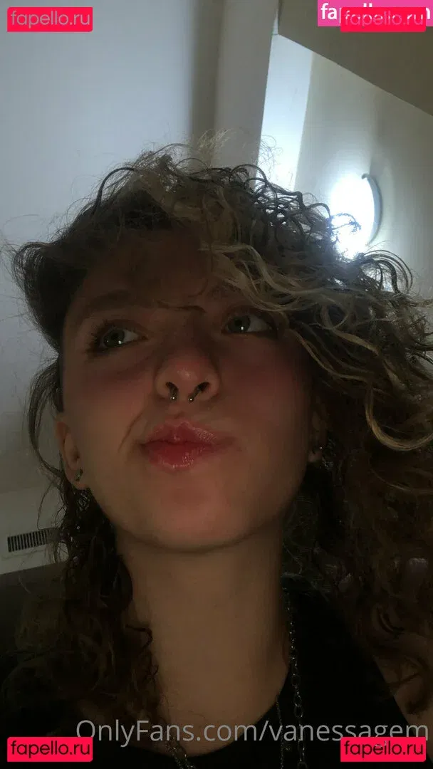 vanessagem Onlyfans Photo Gallery 