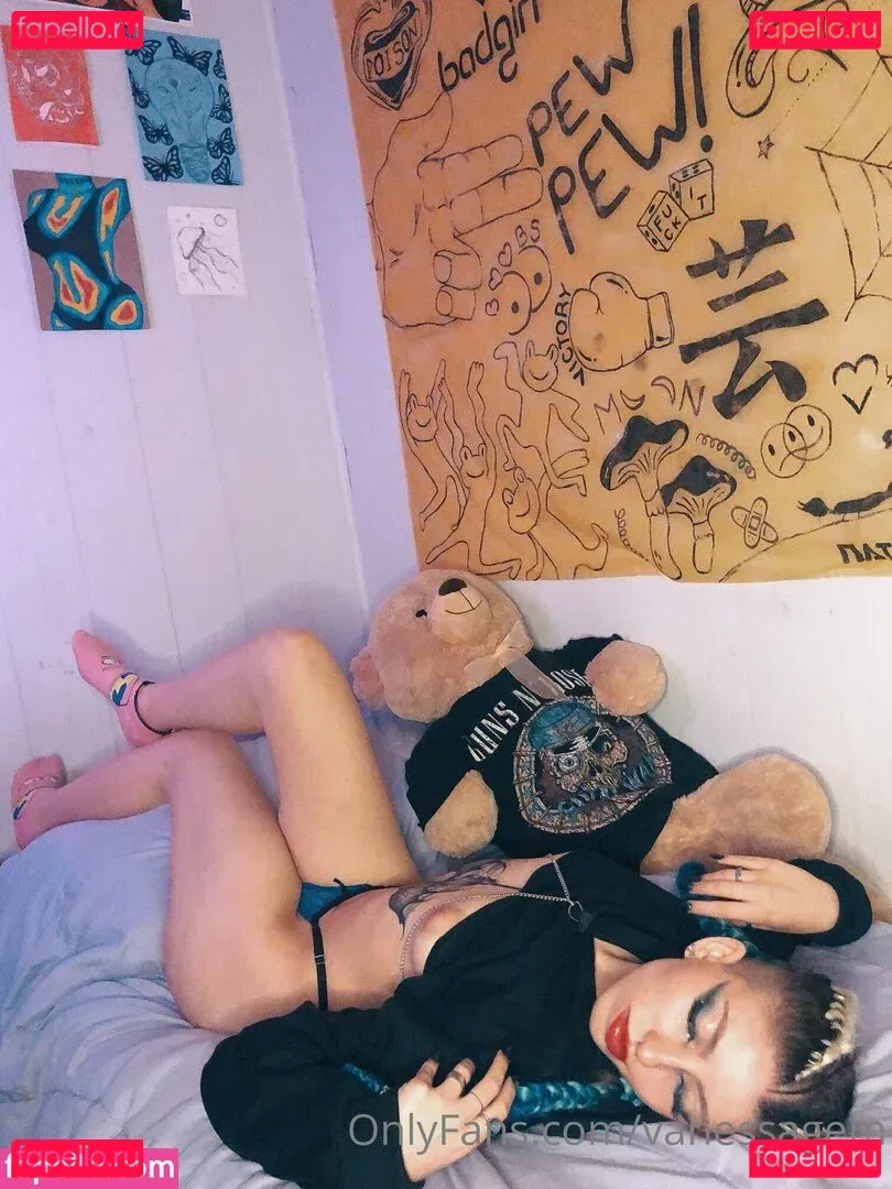 vanessagem Onlyfans Photo Gallery 