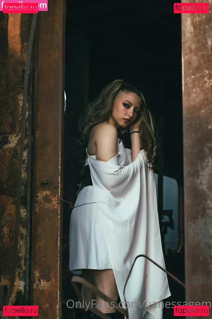 vanessagem Onlyfans Photo Gallery 