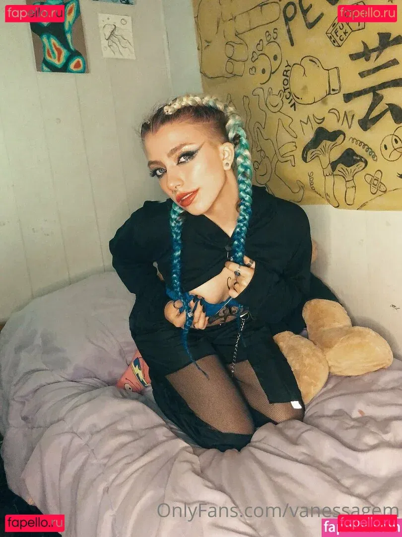 vanessagem Onlyfans Photo Gallery 