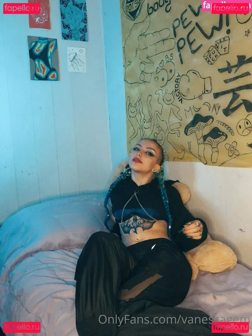vanessagem Onlyfans Photo Gallery 