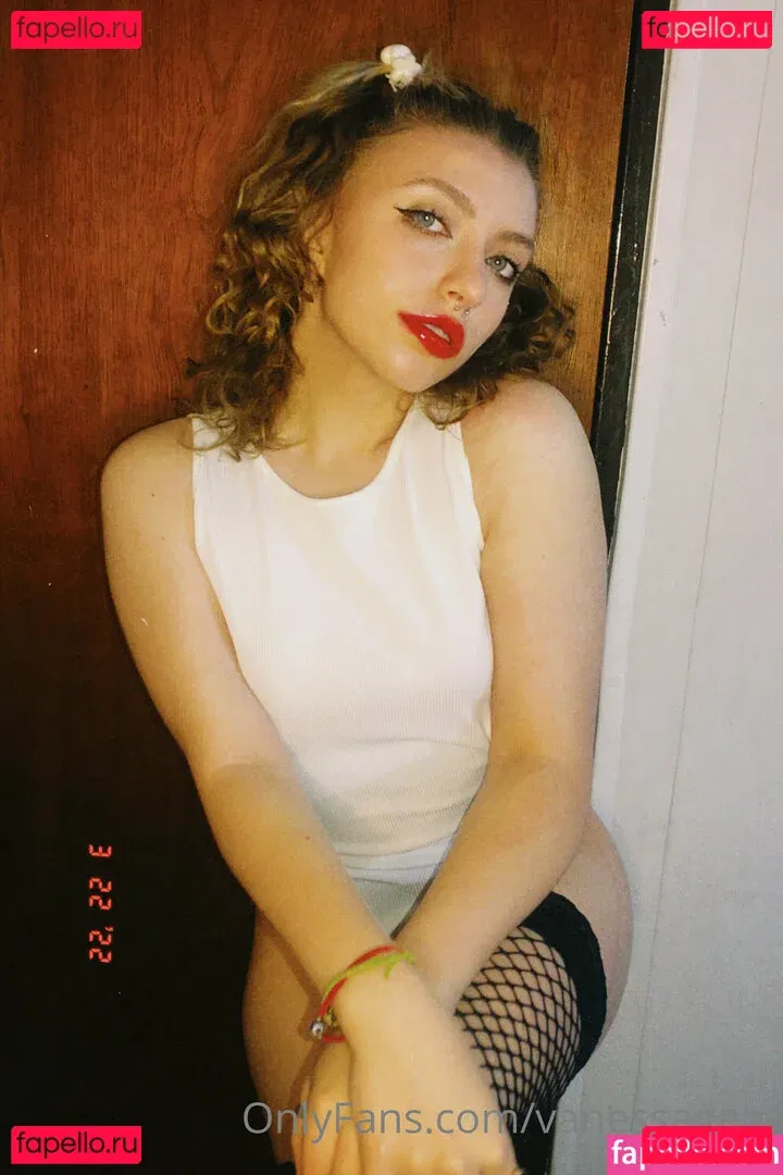 vanessagem Onlyfans Photo Gallery 