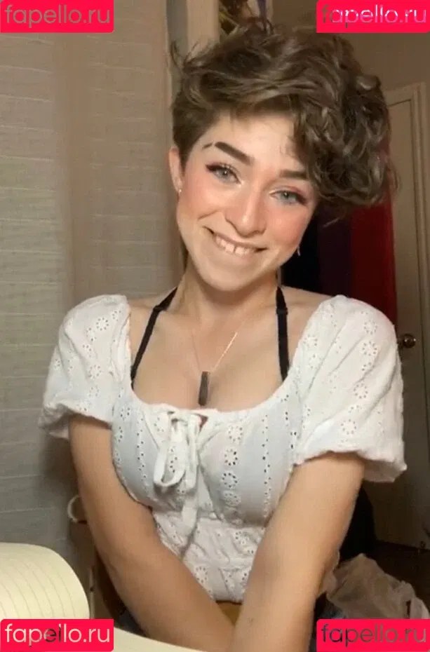 graceful.addison Onlyfans Photo Gallery 