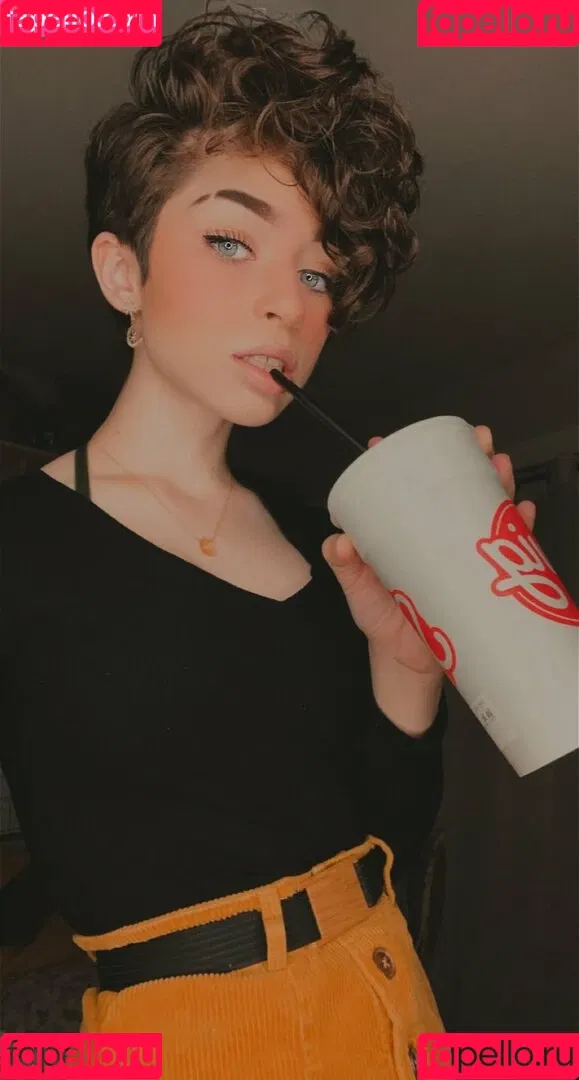 graceful.addison Onlyfans Photo Gallery 