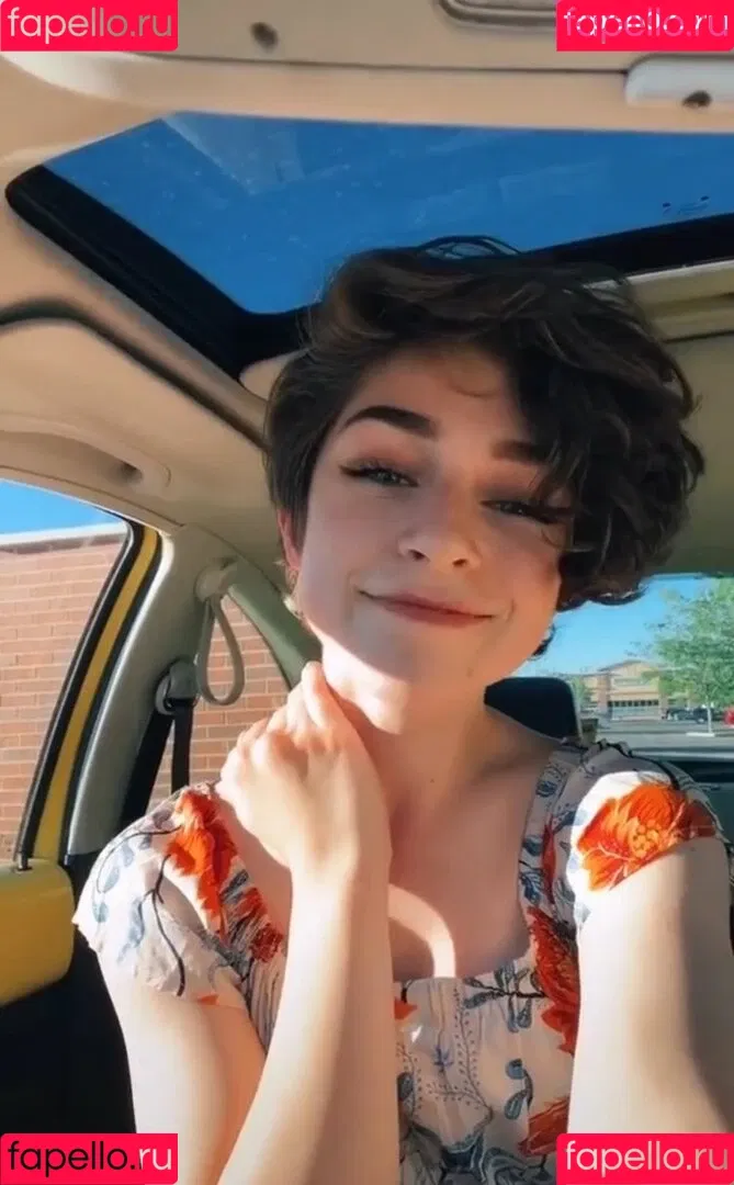 graceful.addison Onlyfans Photo Gallery 