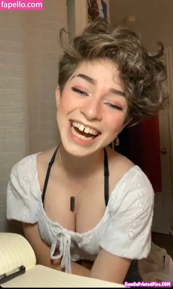 graceful.addison Onlyfans Photo Gallery 