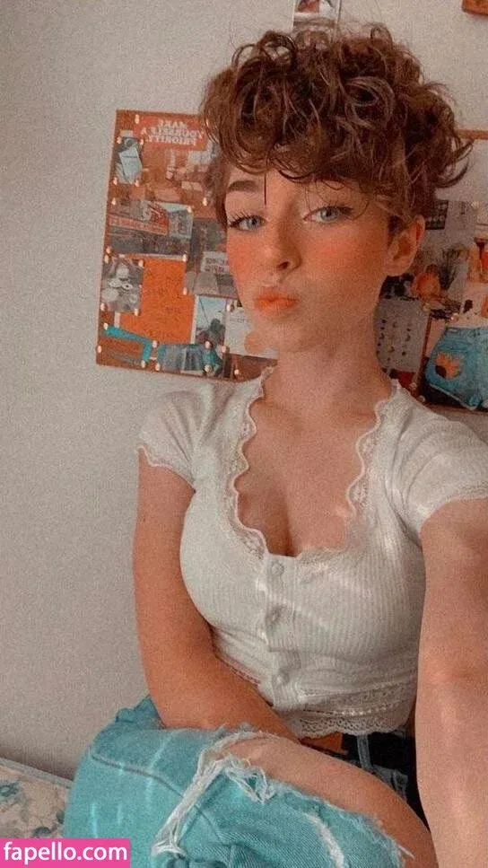 graceful.addison Onlyfans Photo Gallery 