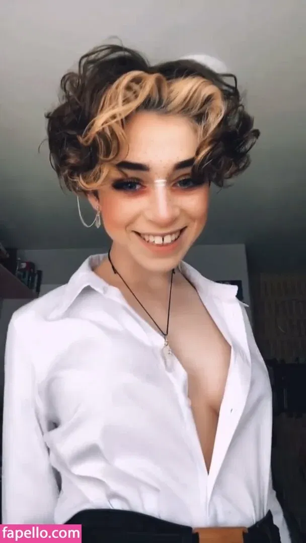 graceful.addison Onlyfans Photo Gallery 