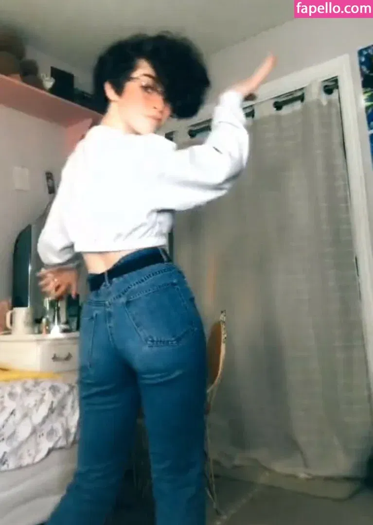 graceful.addison Onlyfans Photo Gallery 