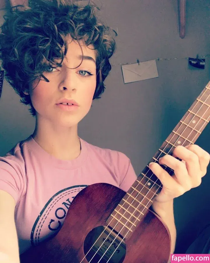 graceful.addison Onlyfans Photo Gallery 