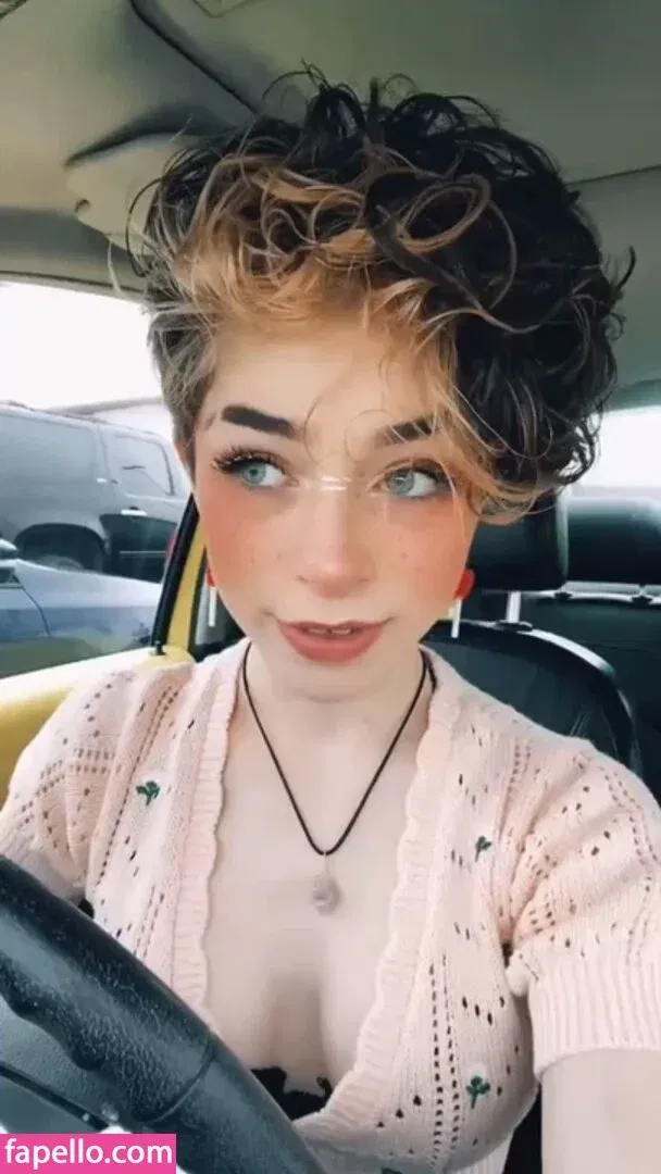 graceful.addison Onlyfans Photo Gallery 