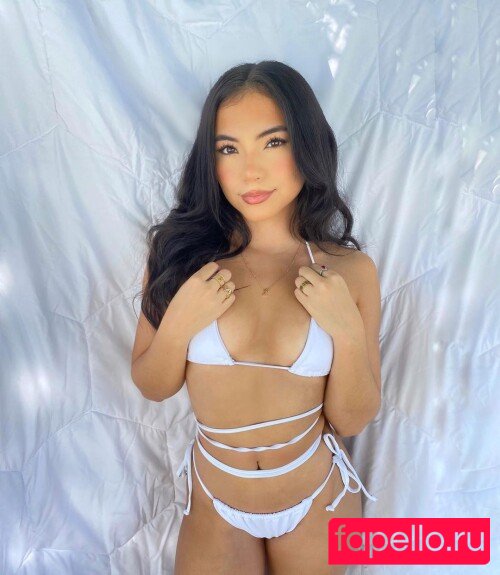 Laura Ospina Nude Onlyfans Photo 25
