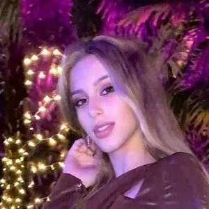 Klea Brahimi Onlyfans Photo Gallery 