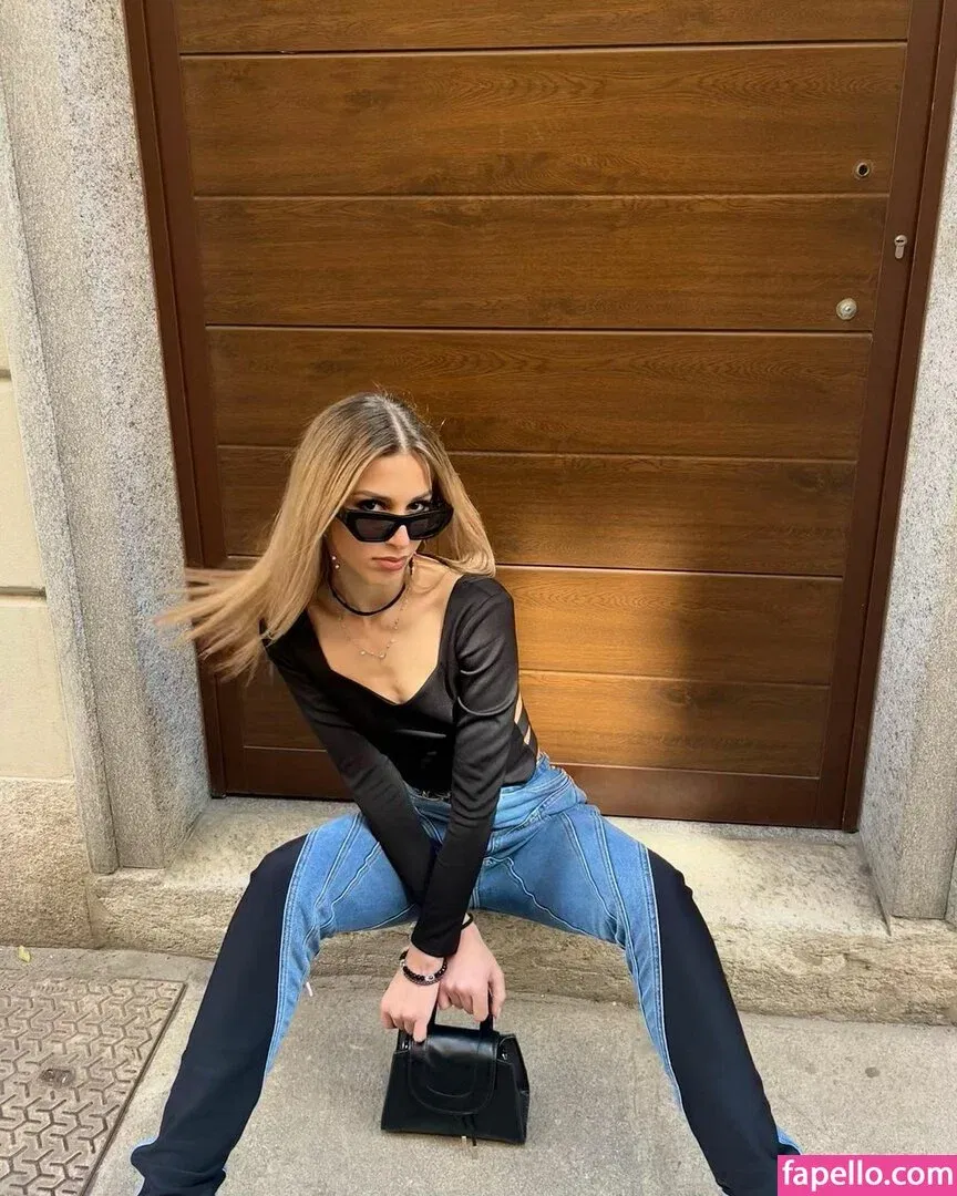 Klea Brahimi Onlyfans Photo Gallery 