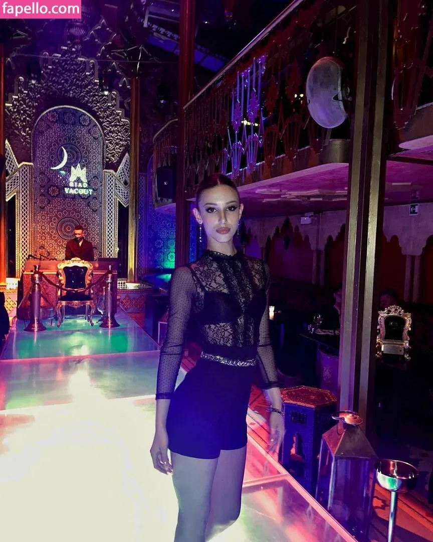 Klea Brahimi Onlyfans Photo Gallery 