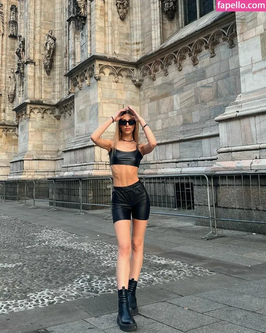 Klea Brahimi Onlyfans Photo Gallery 