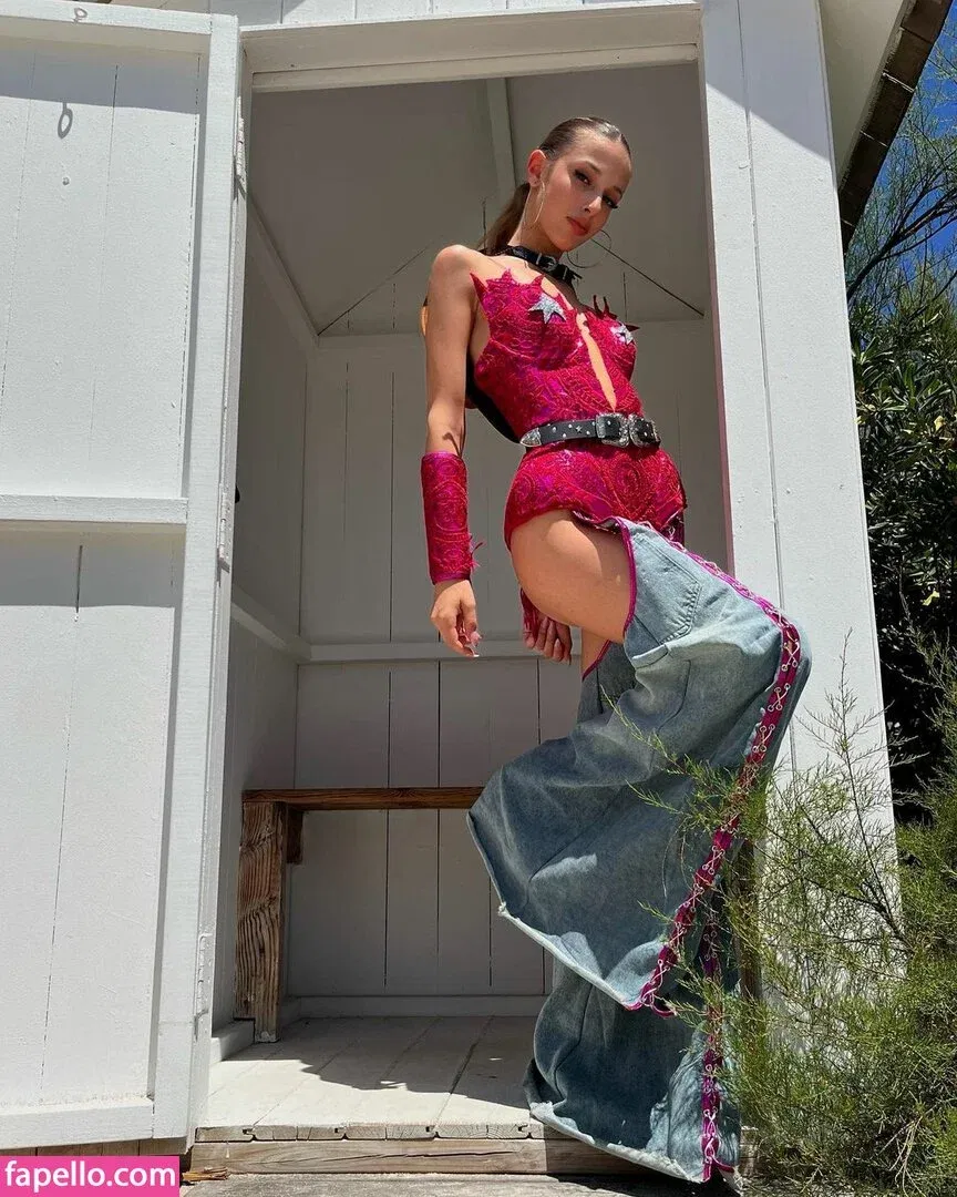 Klea Brahimi Onlyfans Photo Gallery 