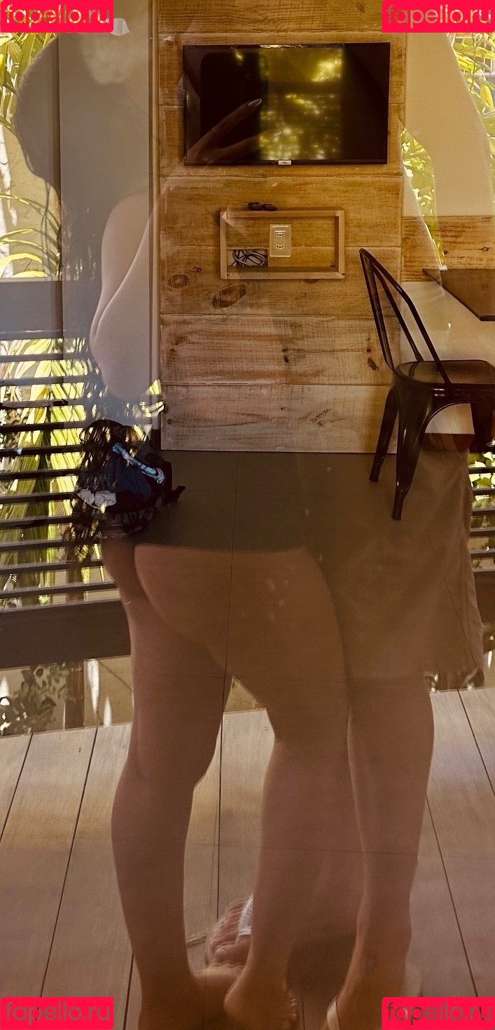 Poliana Arapiraca Onlyfans Photo Gallery 