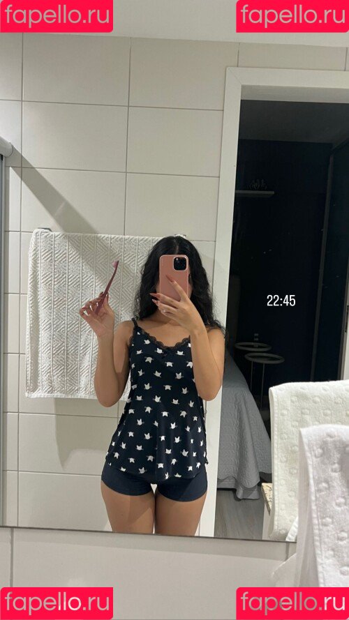 Poliana Arapiraca Onlyfans Photo Gallery 