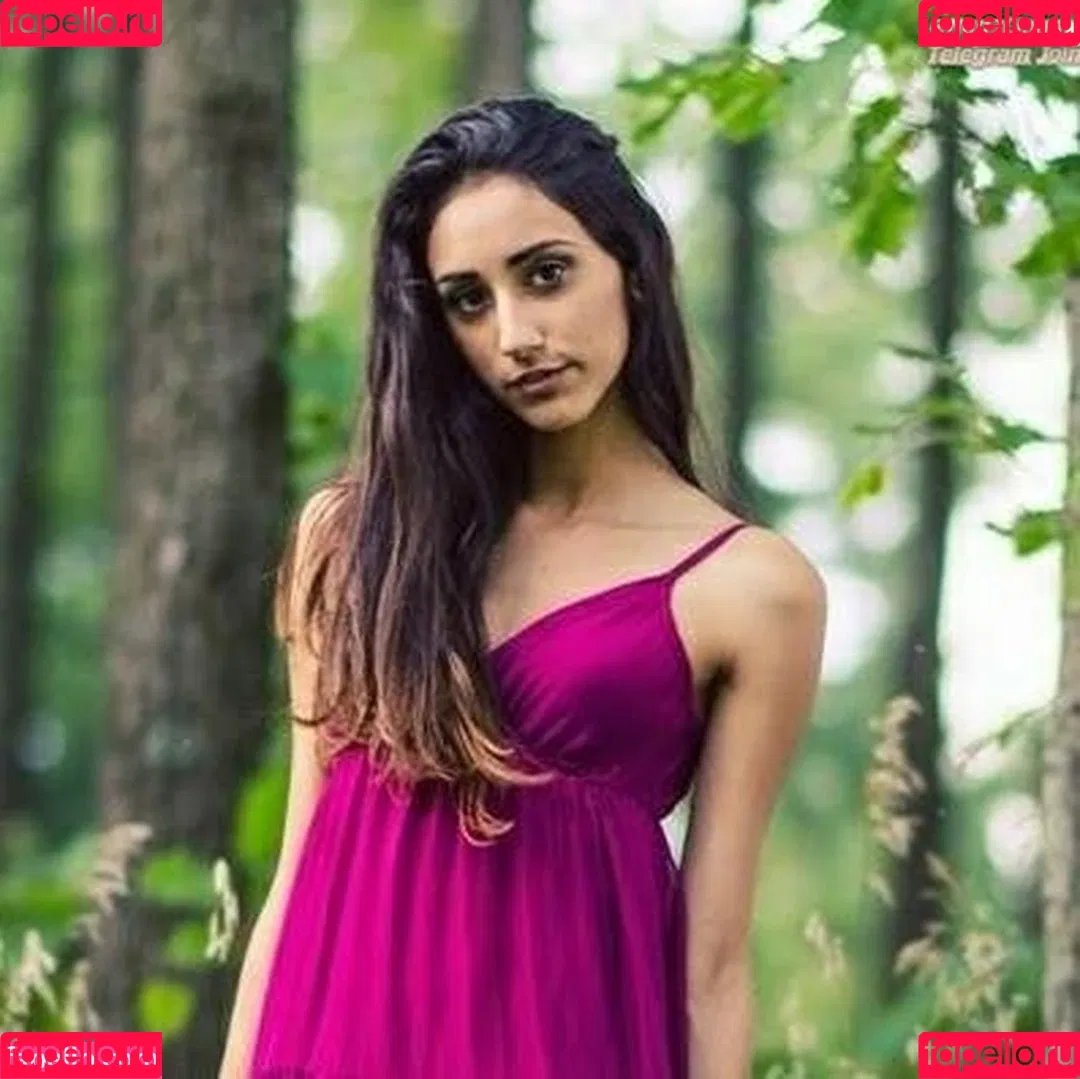Talia Osman Onlyfans Photo Gallery 