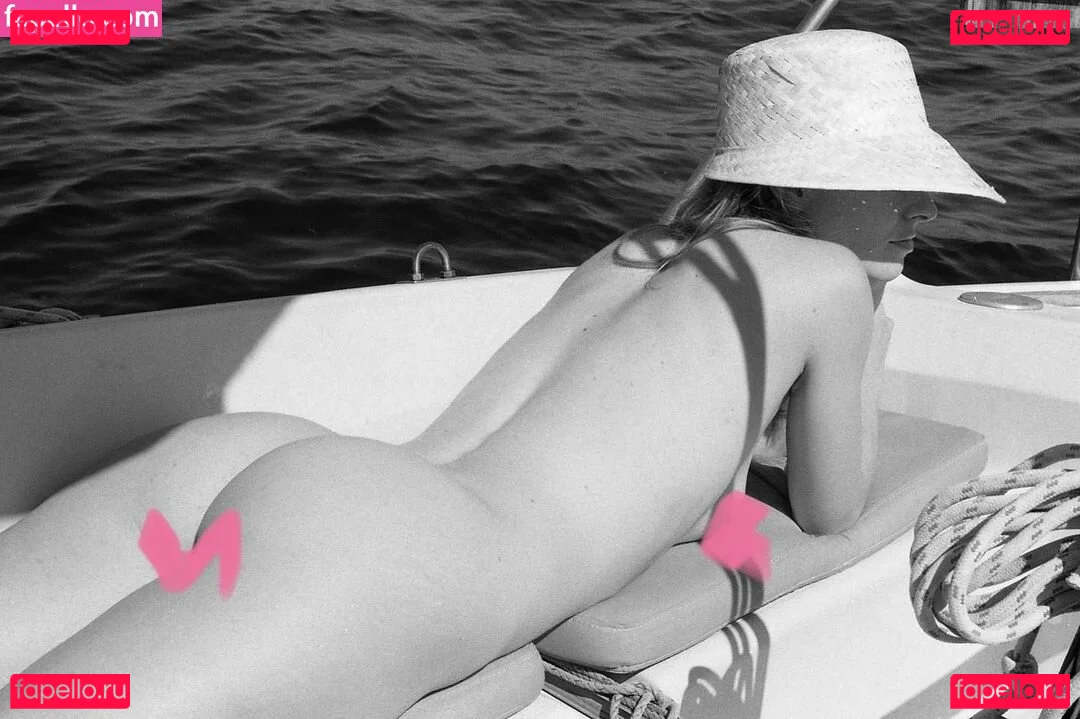 Maria Kn Onlyfans Photo Gallery 