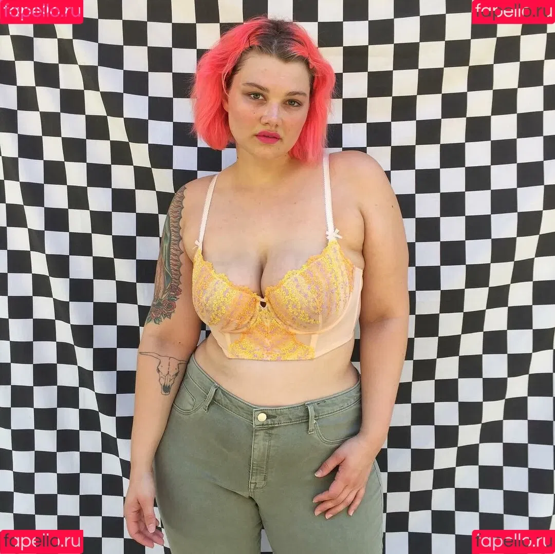 isabel_hendrix Onlyfans Photo Gallery 
