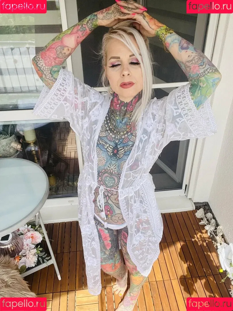Tattoobutterfly Onlyfans Photo Gallery 